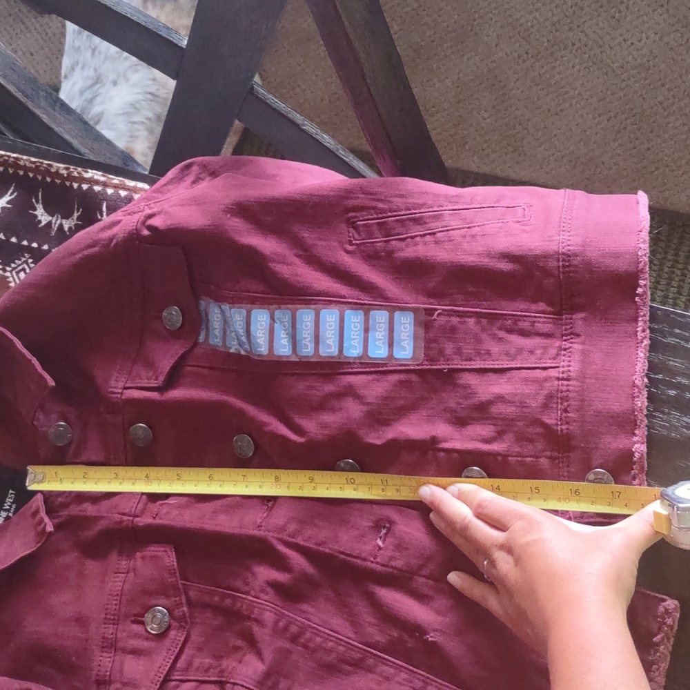 Jacket - Picture 3 of 4
